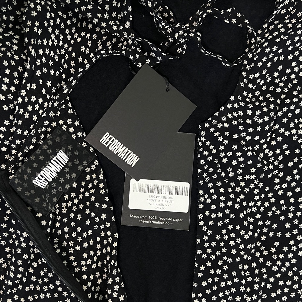 NWT Reformation Black White Floral Long Sleeve Wide Leg Missy Jumpsuit - Picture 4 of 5
